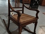 Антикварное кресло-качалка в стиле Модерн 3