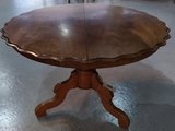 Старинный кофейный столик с резной столешницей 1