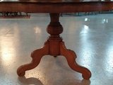 Старинный кофейный столик с резной столешницей 4